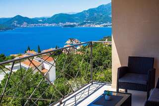 Апартаменты Apartmani VISUM Свети-Стефан Люкс, вид на море-4