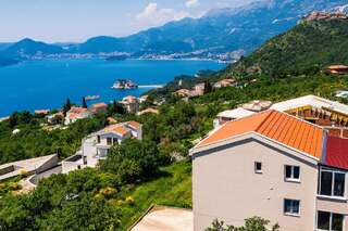 Апартаменты Apartmani VISUM Свети-Стефан Люкс, вид на море-5